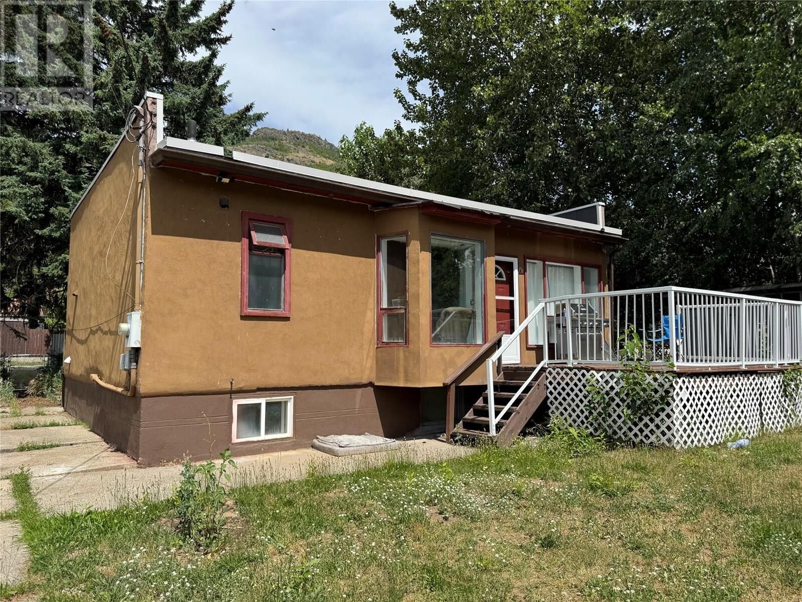 Property Photo:  430 9th Avenue  BC V0G 1P0 