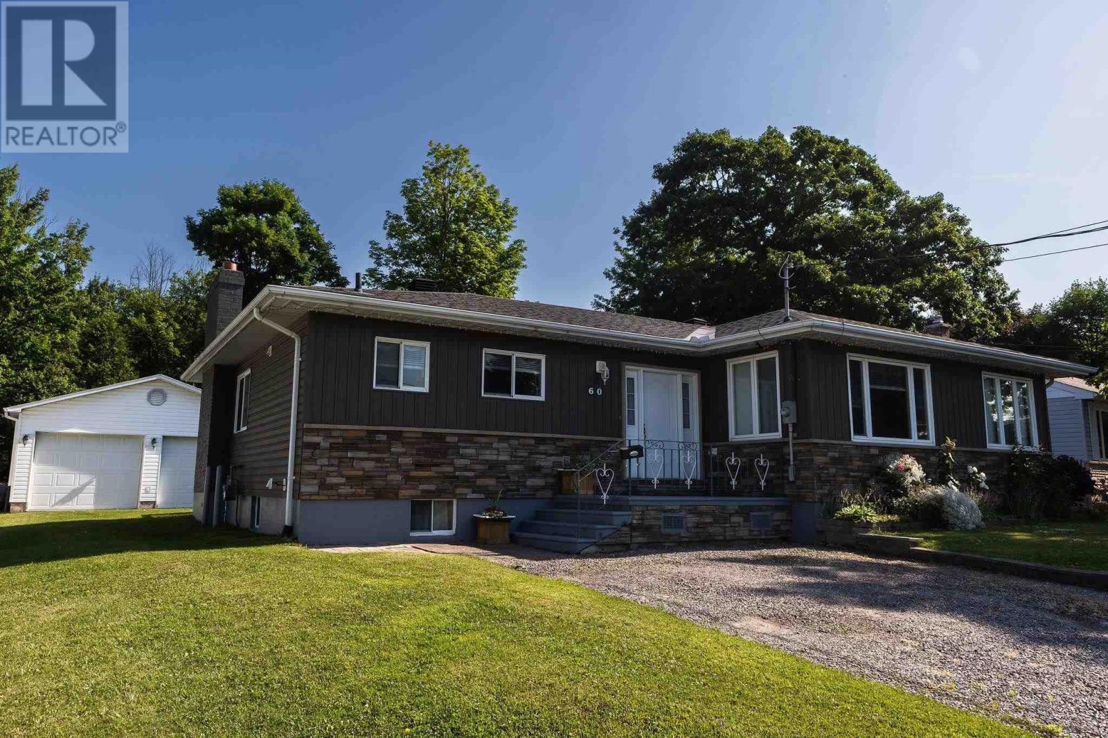 Property Photo:  60 Tilley Rd  ON P6B 3Y6 