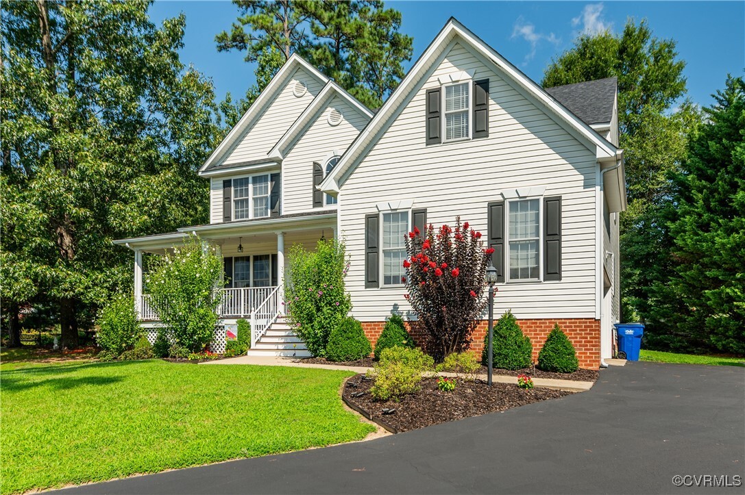 Property Photo: 1412 Westbury Knoll Lane VA 23114