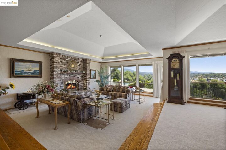 Property Photo: 16411 Crestridge Ave CA 95370