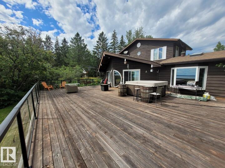 55107 Rge Road 33 609  Rural Lac Ste. Anne County AB T0E 1V0 photo