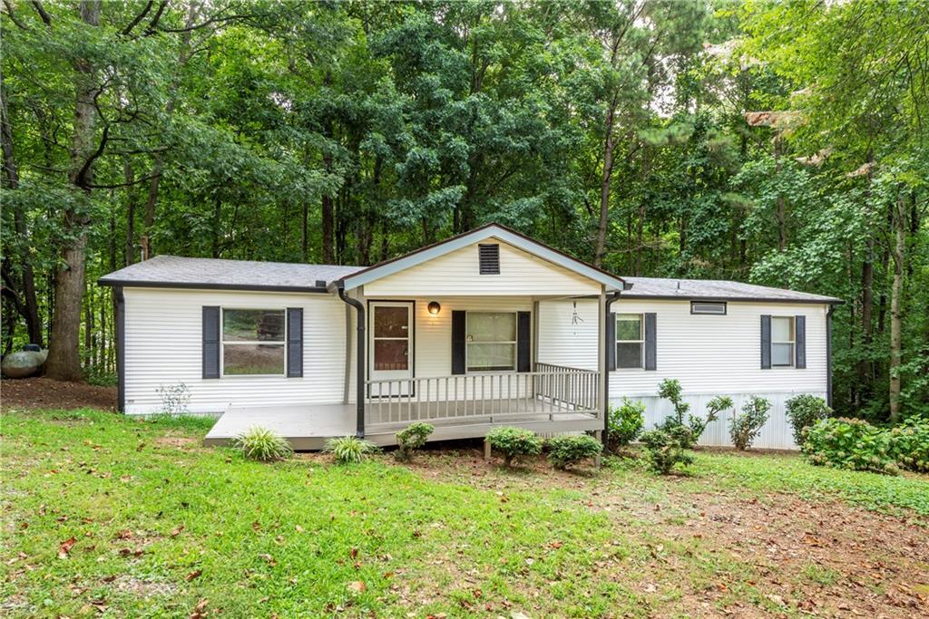 Property Photo: 111 Lindsey Lane GA 30143