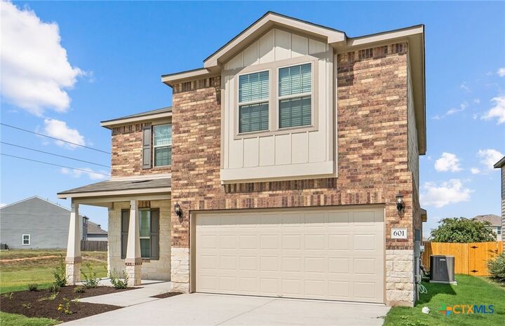 Property Photo:  601 Sonterra Boulevard  TX 76537 