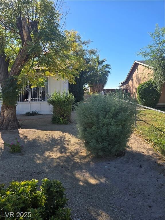 Property Photo: 2932 Theresa Avenue NV 89101