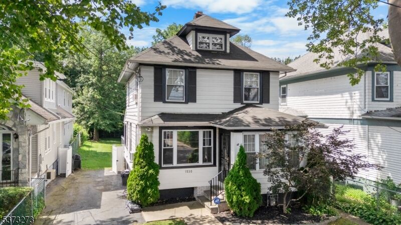 Property Photo: 1530 Morris Pl NJ 07205