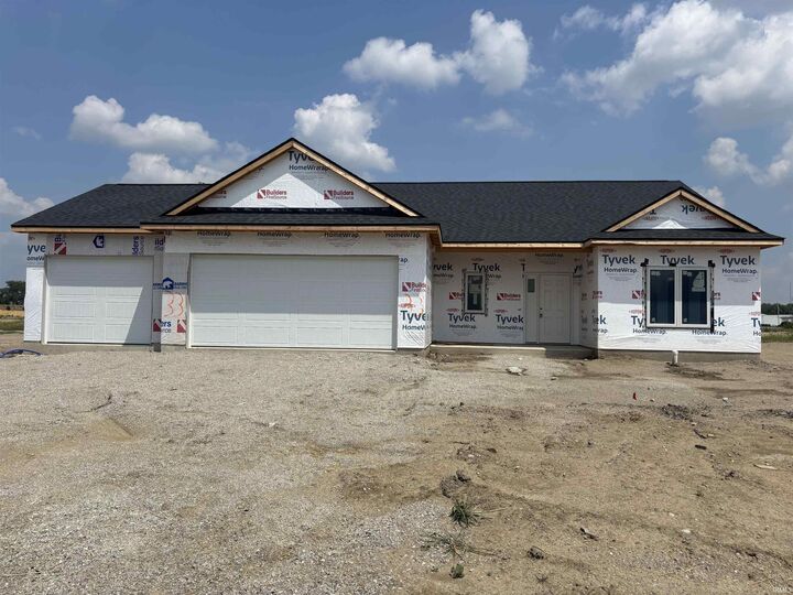 4974 Chickadee Drive  Woodburn IN 46797 photo