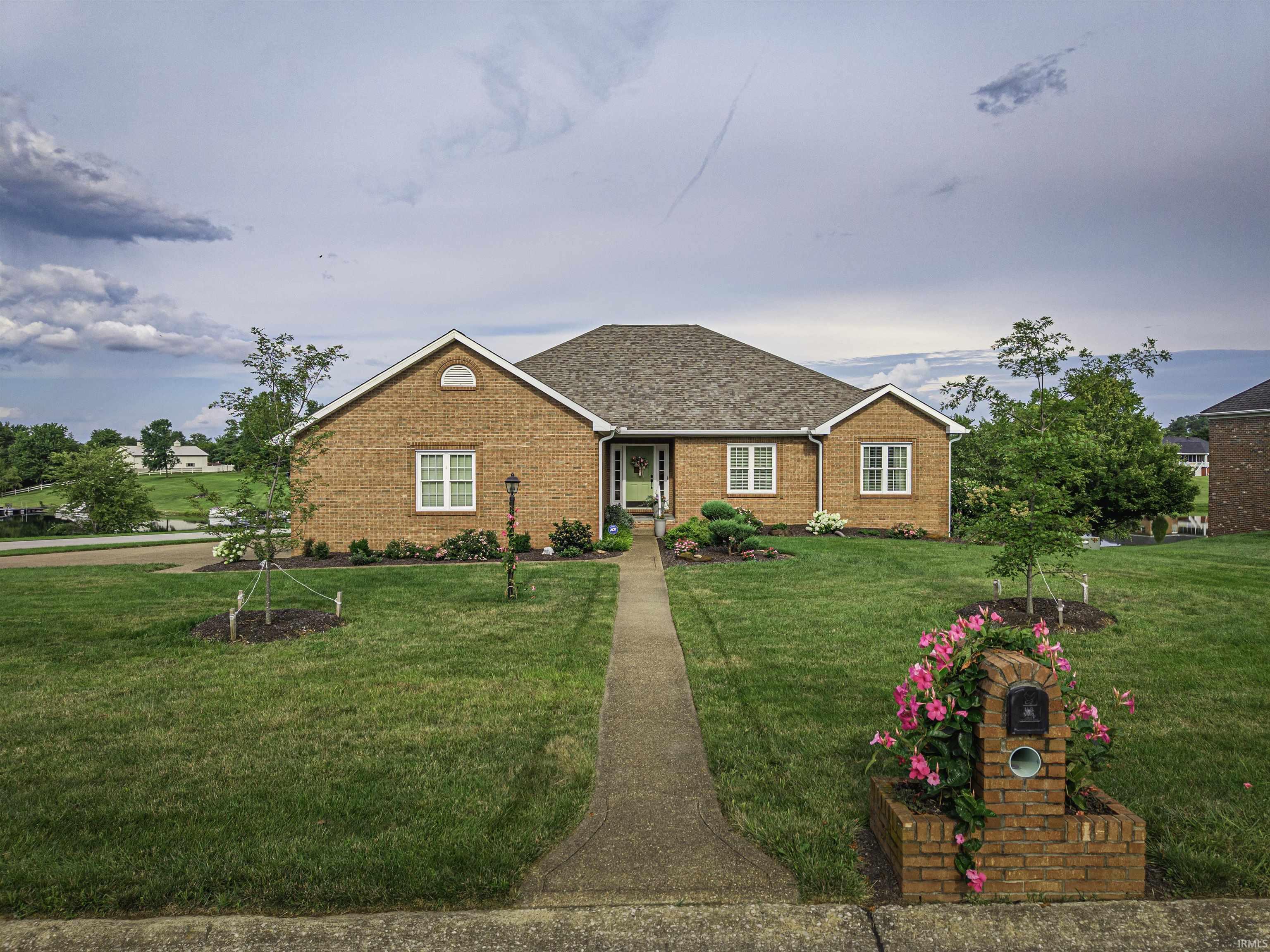 2688 Briarcliff Drive  Newburgh IN 47630 photo