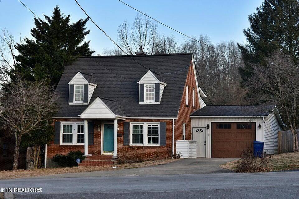 Property Photo:  915 Lothbury Ave  KY 40965 