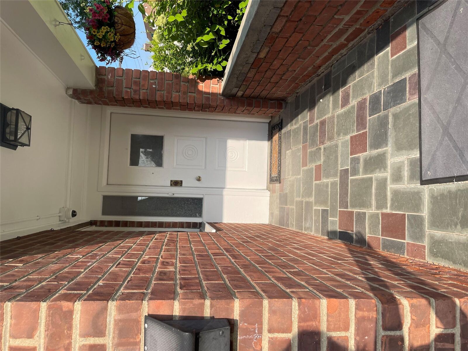 Property Photo:  105 Wakefield Avenue 1  NY 10704 