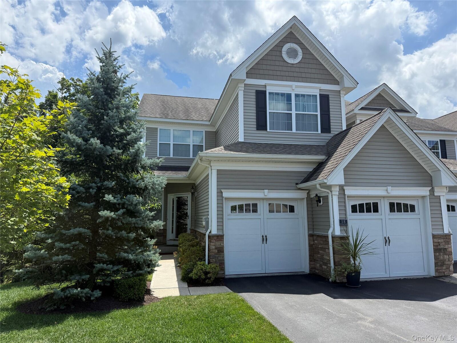 Property Photo:  18 Pritchard Court  NY 12524 