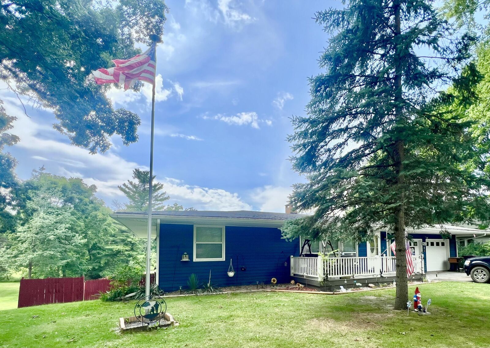 Property Photo: 1806 Barr Street MI 49242