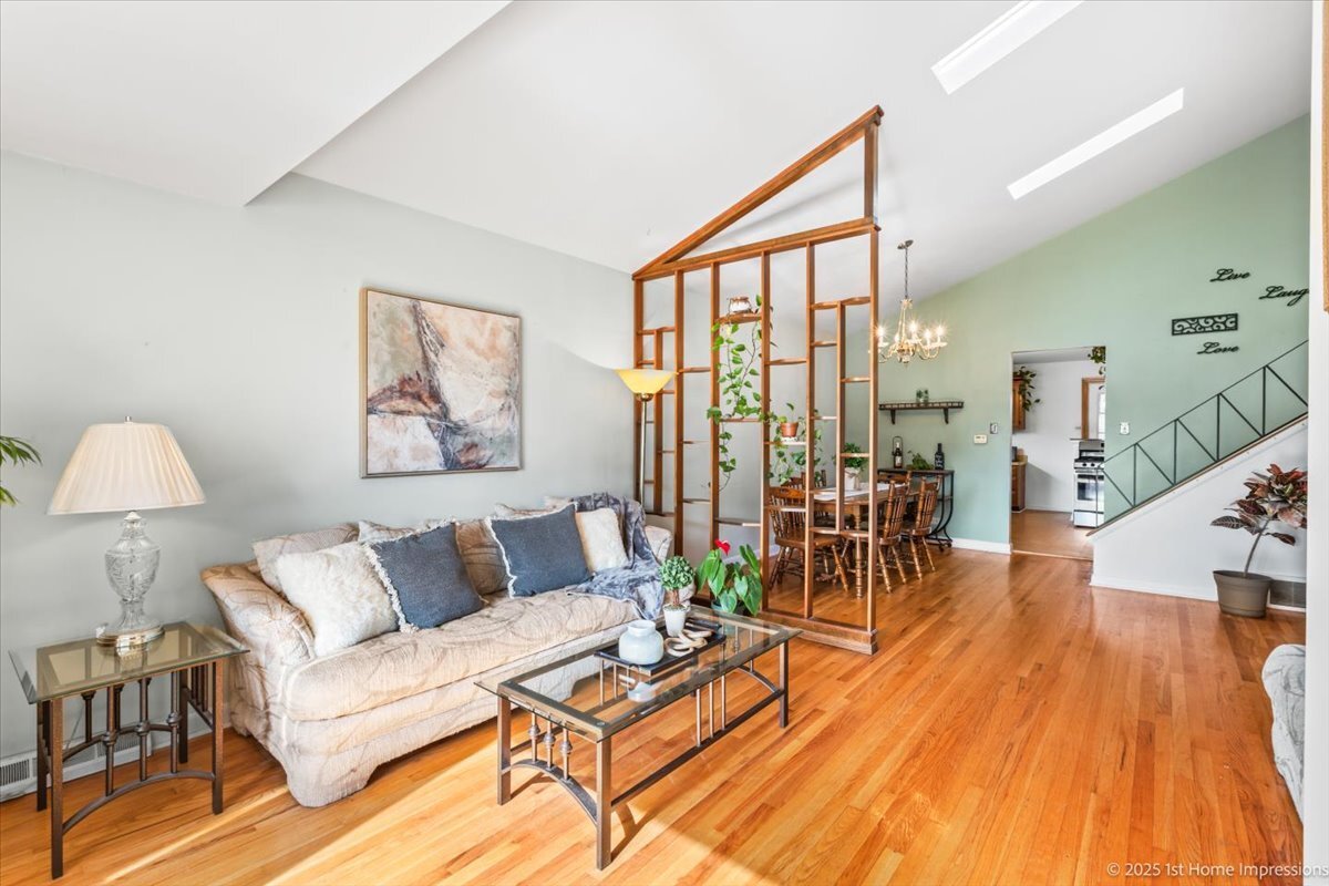 Property Photo: 9744 S Utica Avenue IL 60805