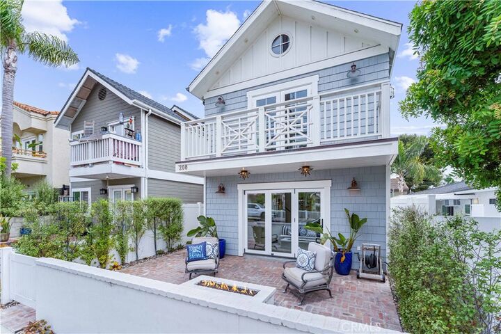 Property Photo: 208 Indianapolis Avenue CA 92648