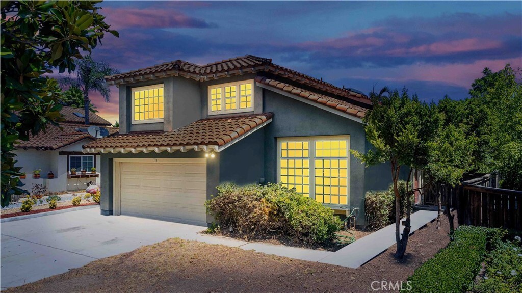 Property Photo:  713 San Benito Lane  CA 92879 