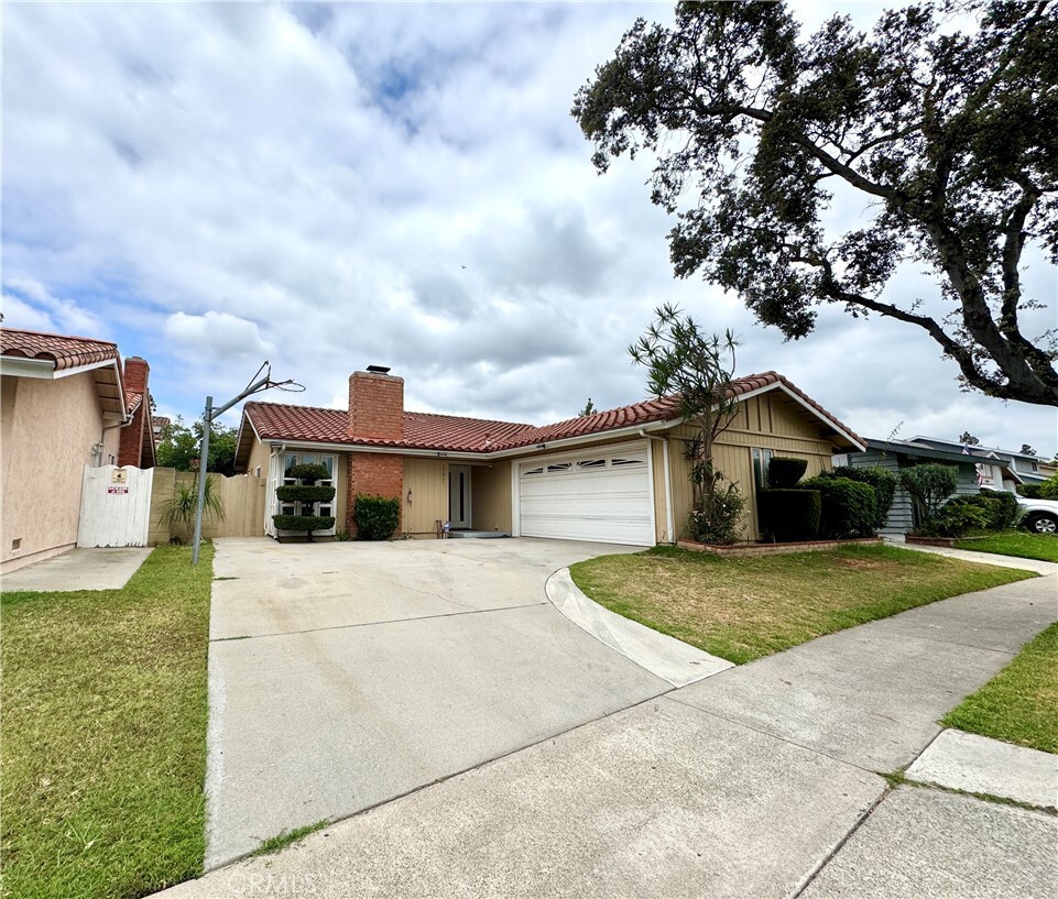 Property Photo:  17613 Mapes Avenue  CA 90703 