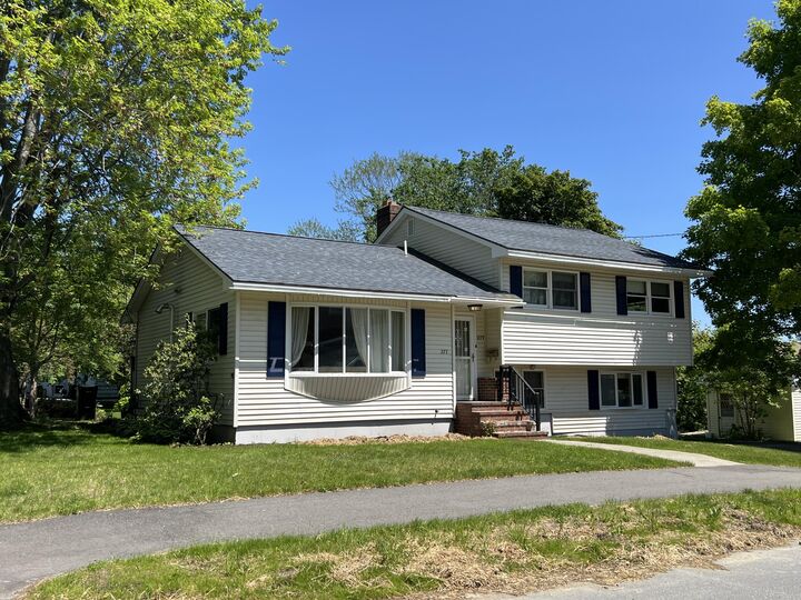 Property Photo:  277 Pearl Street  ME 04401 