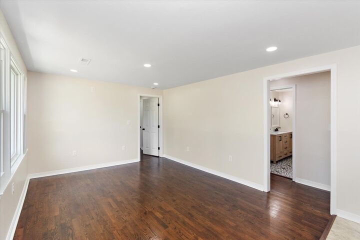 Property Photo: 1306 Hart Ave TN 38464