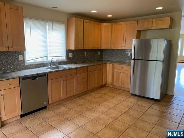 Property Photo:  111 E Edsall Avenue 2nd Floor  NJ 07650 