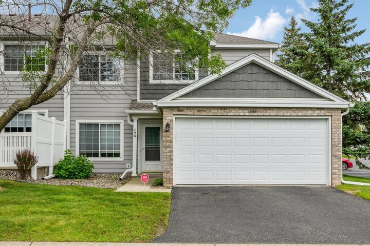 698 Mariner Way  Woodbury MN 55129 photo