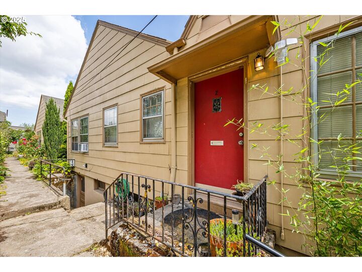 Property Photo: 2475 NW Raleigh St OR 97210