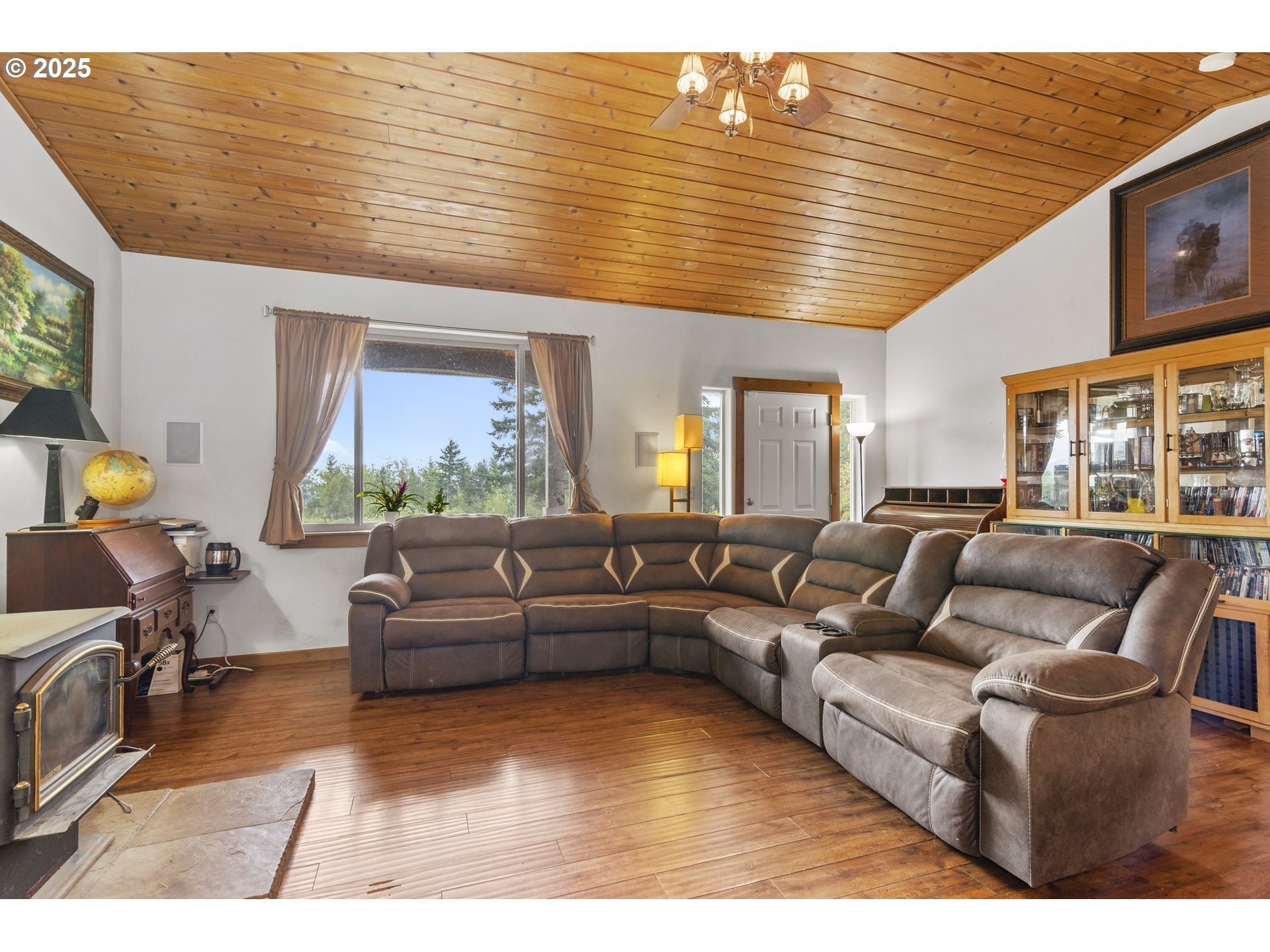 Property Photo:  9019 NE Winters Rd  WA 98607 