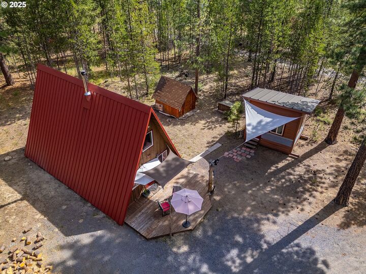 Property Photo: 15635 6th St OR 97739