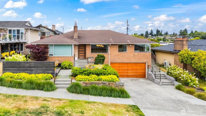 Property Photo:  2209 NW 93rd Street  WA 98117 