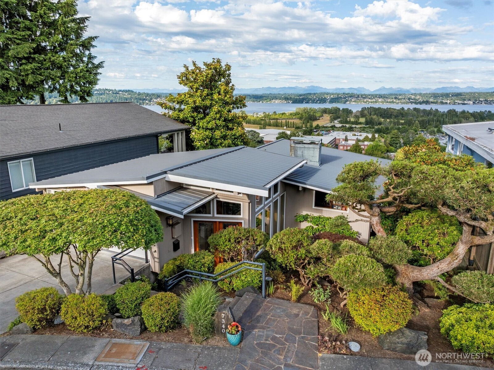 Property Photo:  7340  56th Avenue NE  WA 98115 