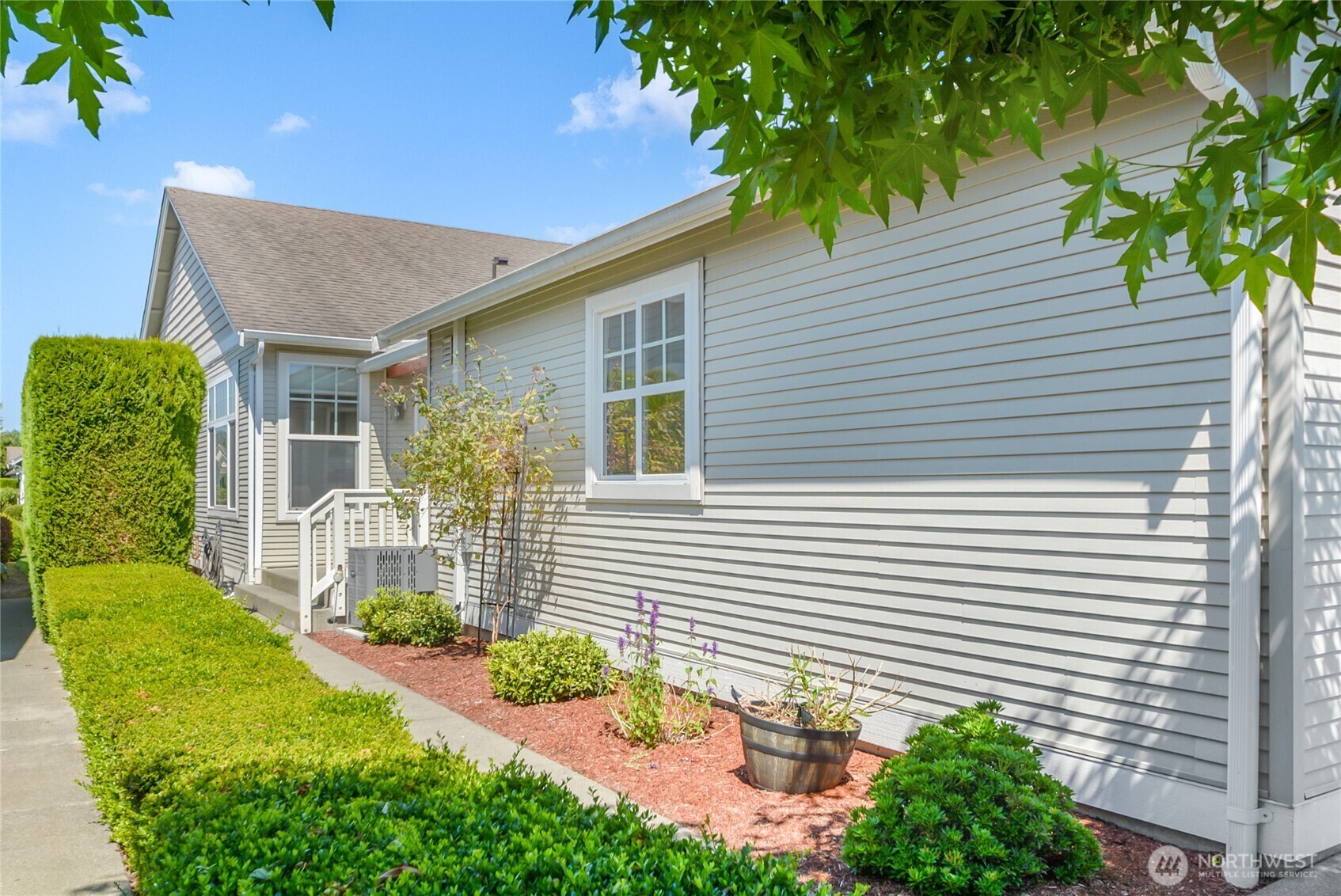Property Photo: 1191 Decatur Circle 17B WA 98233