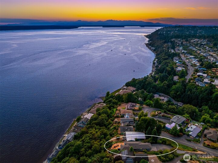 12635  Shorewood Drive SW  Burien WA 98146 photo