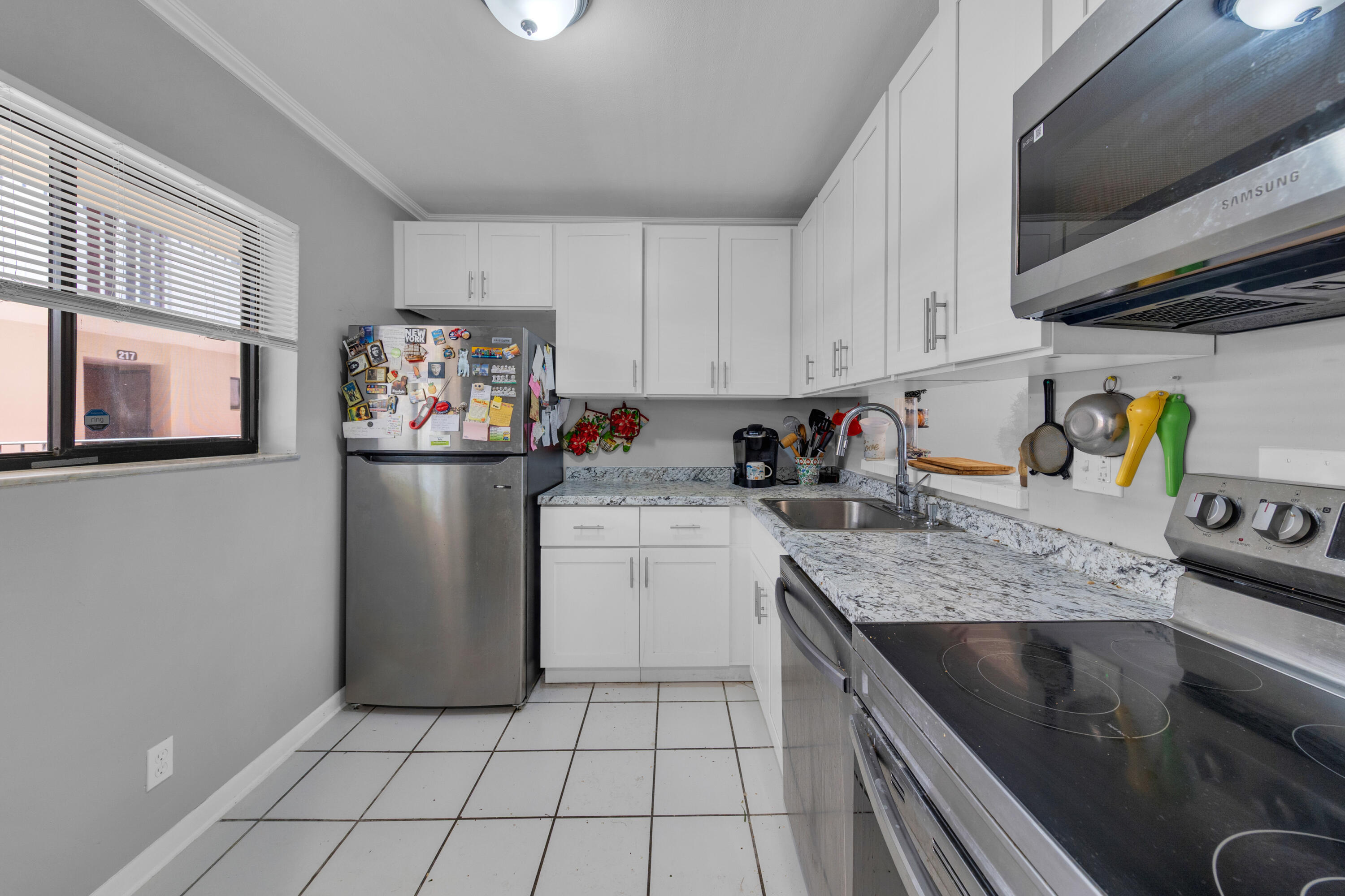 Property Photo:  5160 Las Verdes Circle 221  FL 33484 