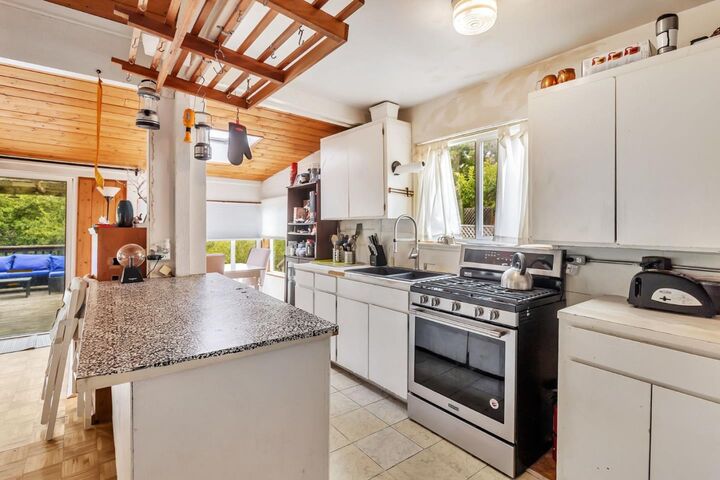 Property Photo:  141 Recreation Drive  CA 94020 