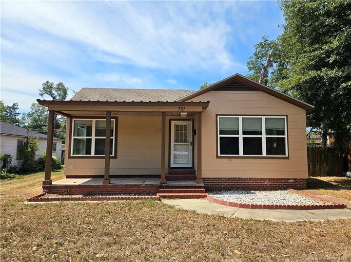 721 Roberts Street  Deridder LA 70634 photo