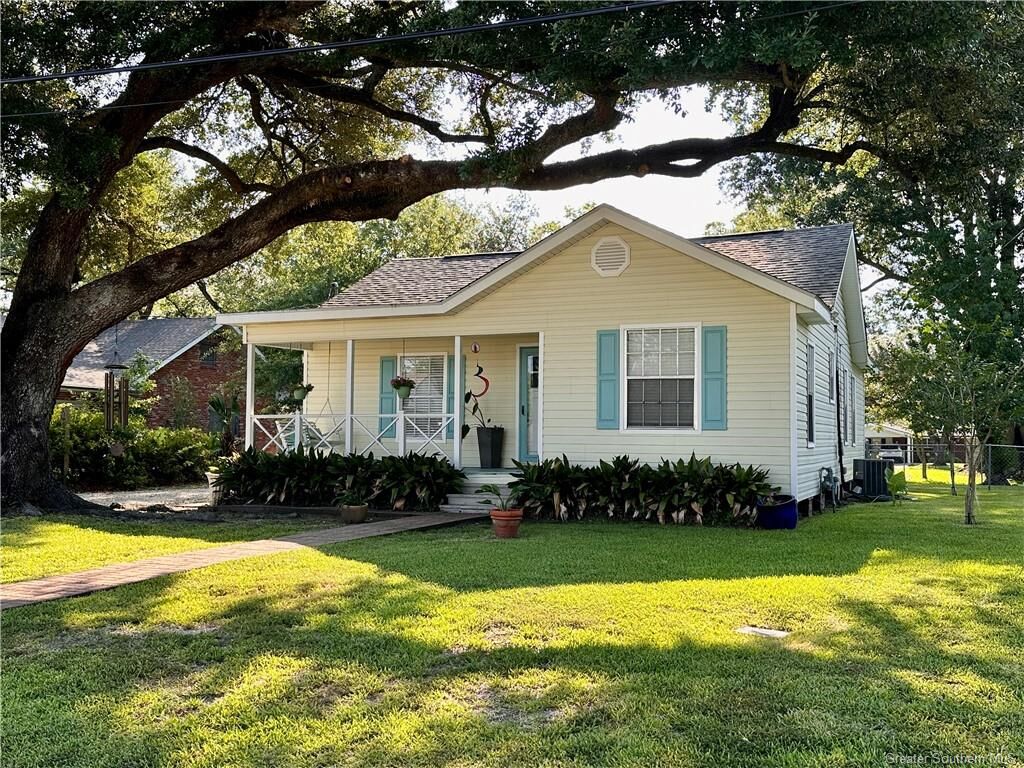 Property Photo: 1108 Pamela Street LA 70663