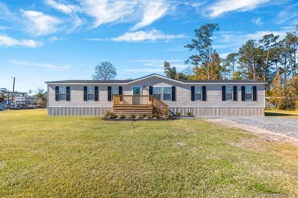 Property Photo: 1327 Park Road LA 70611