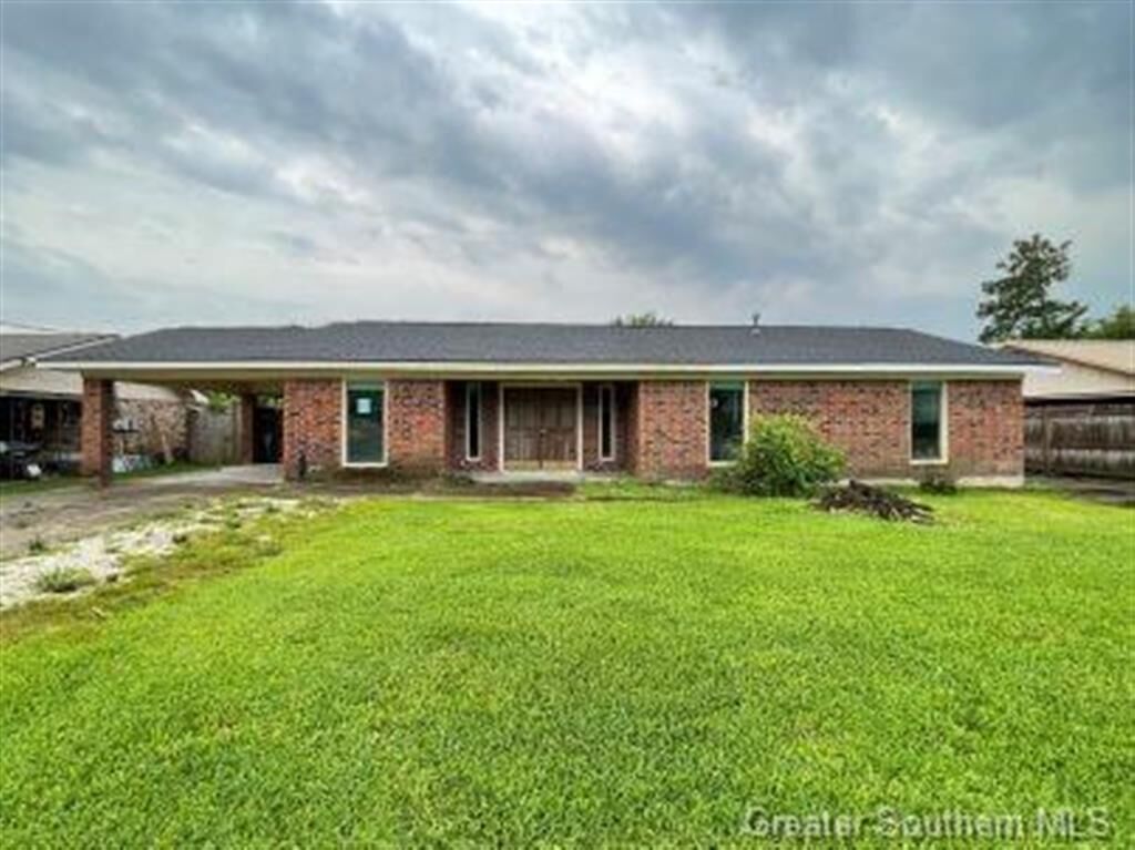 Property Photo:  2115 N Rose Park Avenue N  LA 70663 