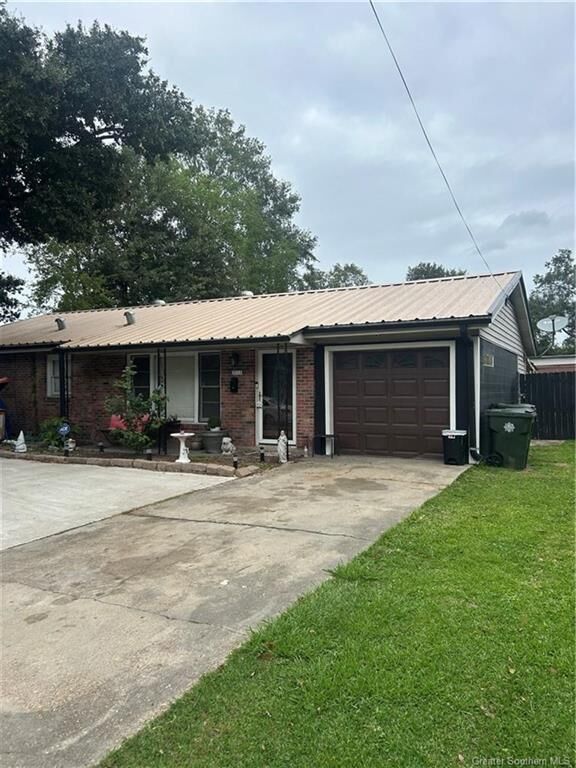 2113 13th Street  Lake Charles LA 70601 photo