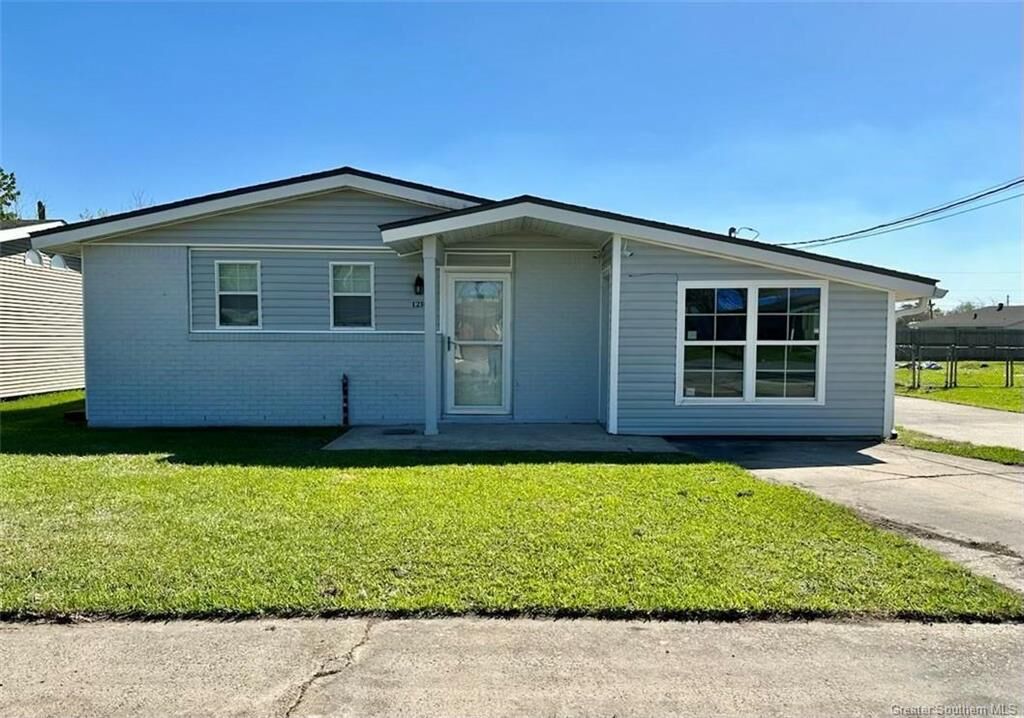 Property Photo:  1210 Georgia Street  LA 70663 