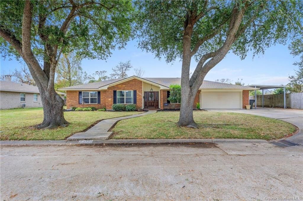 Property Photo: 3520 Linda Lane LA 70605