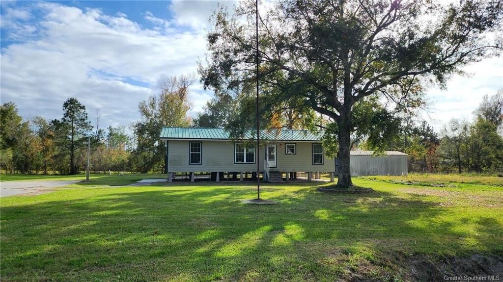 Property Photo: 5929 Cormier Cemetary Road LA 70668