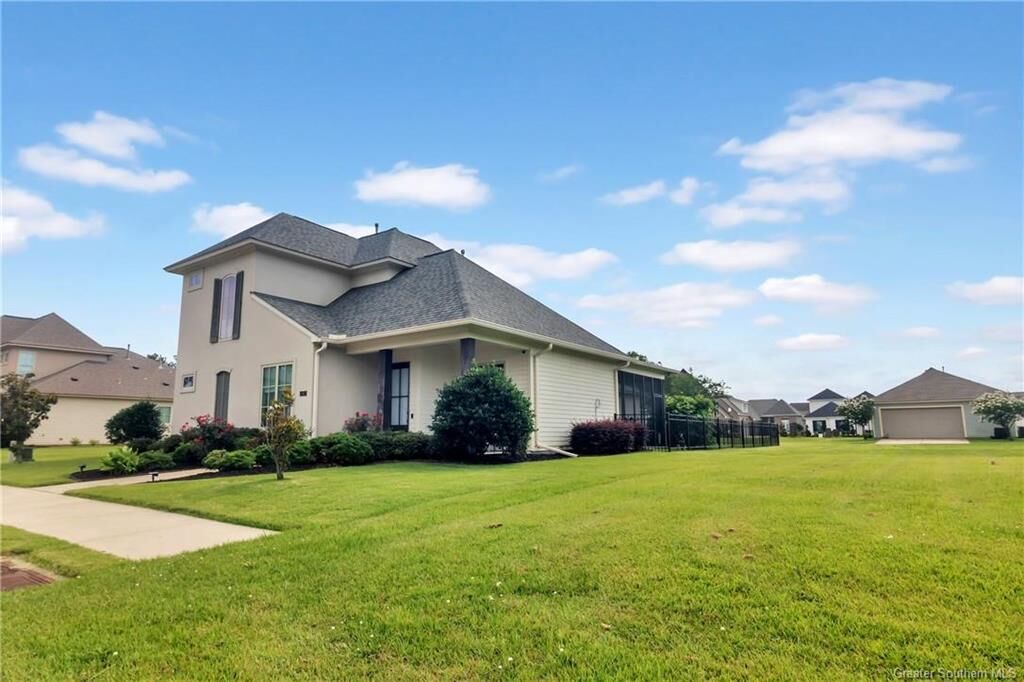 Property Photo:  5813 Shining Way Street  LA 70605