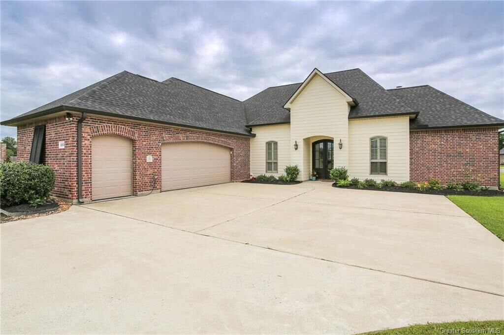 Property Photo:  1223 Rue Blakeney Street  LA 70611 