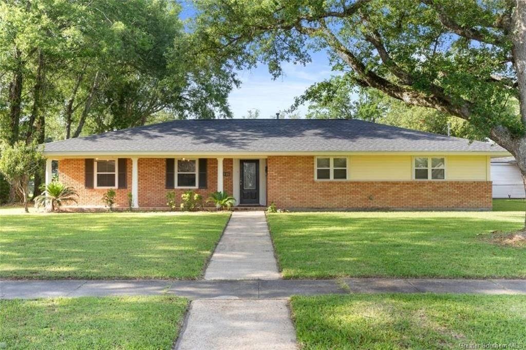 Property Photo:  1816 20th Street  LA 70601 