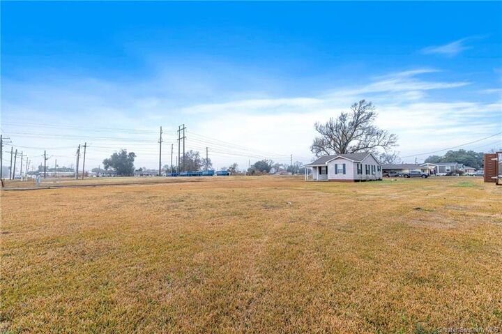 Property Photo:  5924 Common Street  LA 70607 
