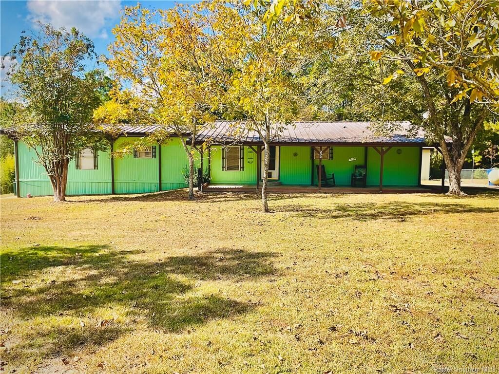 Property Photo: 233 Hebert Road LA 71446