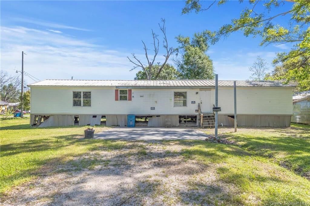 Property Photo: 622 Jeanette Street LA 70546