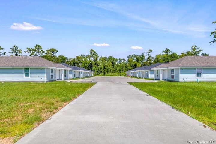 1366 Georgia Road  Lake Charles LA 70611 photo