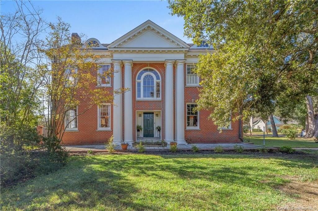 Property Photo: 1400 Bank Street LA 70601