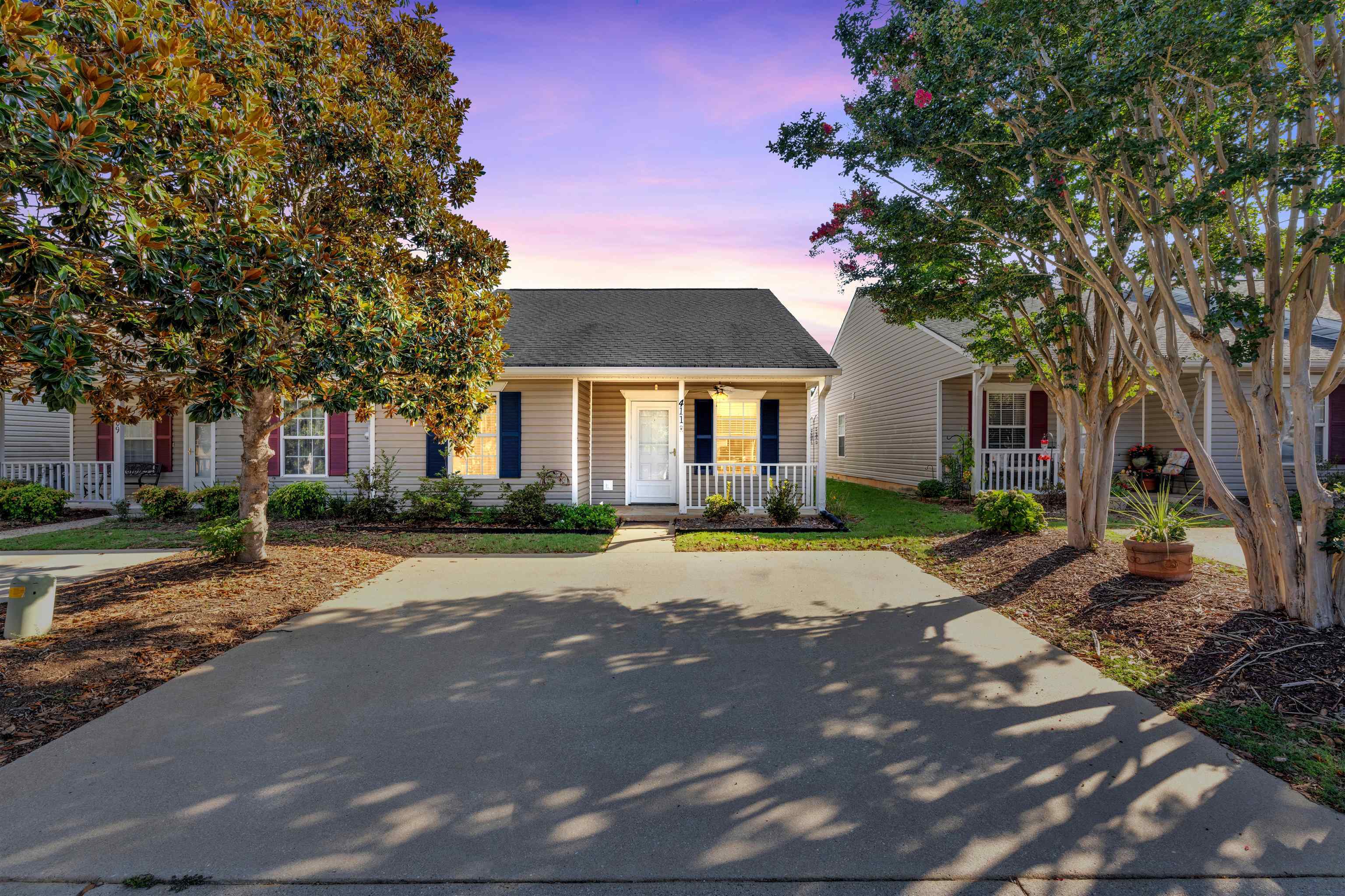 Property Photo: 411 E Calhoun Crossing Court SC 29307