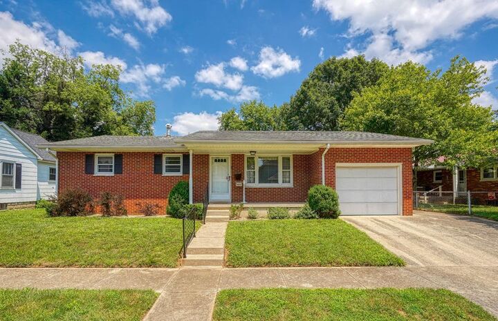 Property Photo:  583 Beechwood Street  OH 45601 
